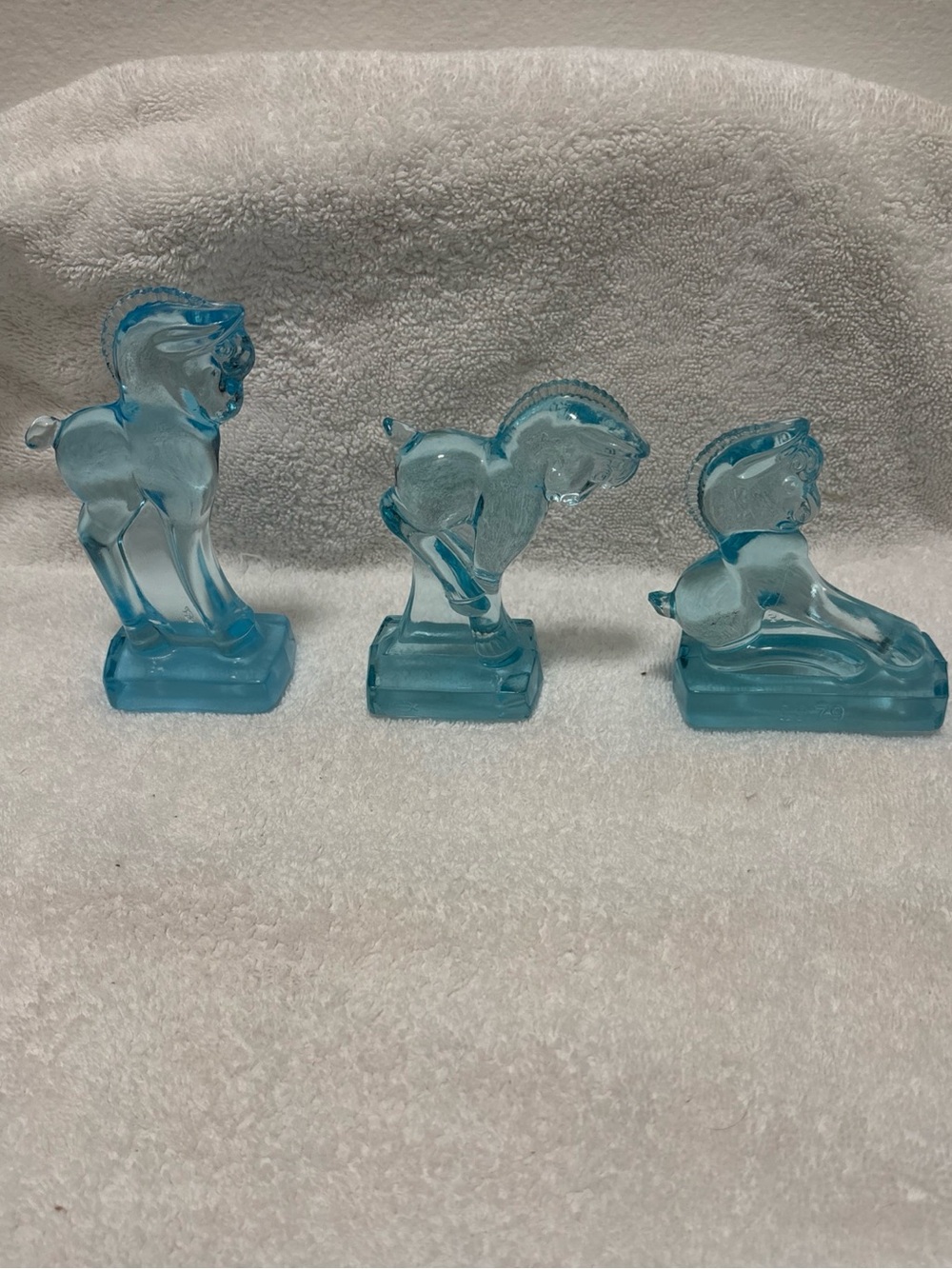 Vintage sparky Oscar horse Heisey blue set of three